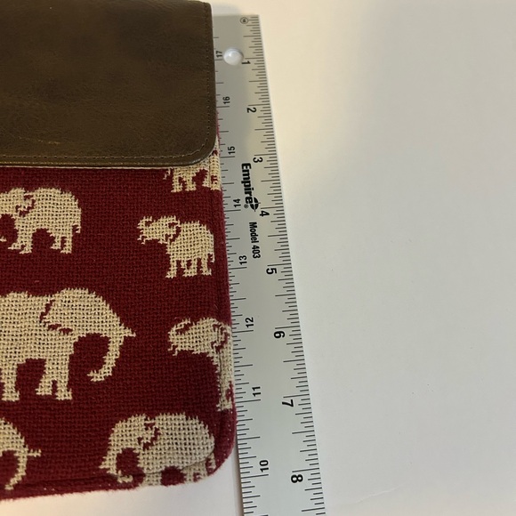 thirty-one Burgundy and Brown Elephant Crossbody Phone Bag - Picture 6 of 6